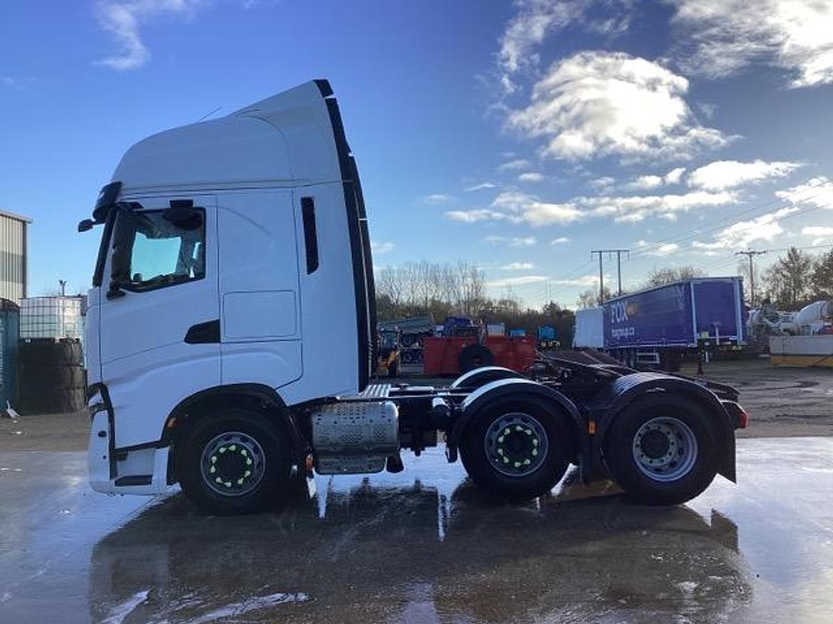 Used 2023 Iveco S-Way 490 6x2 Tractor Unit