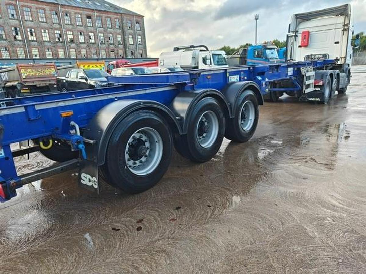 Used 2023 SDC 45ft Sliding Skeletal Trailer