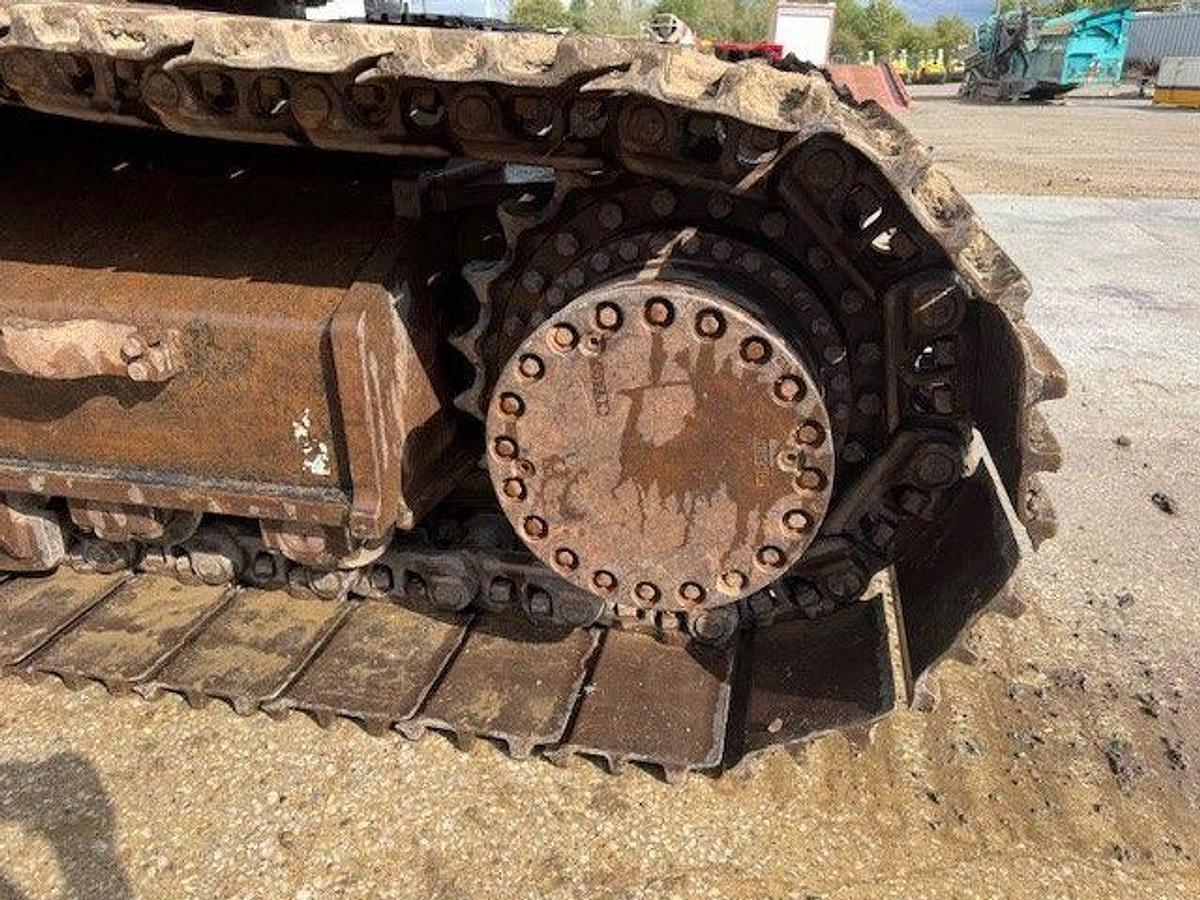 Used 2018 Hitachi ZX350LC-6 Tracke Excavator