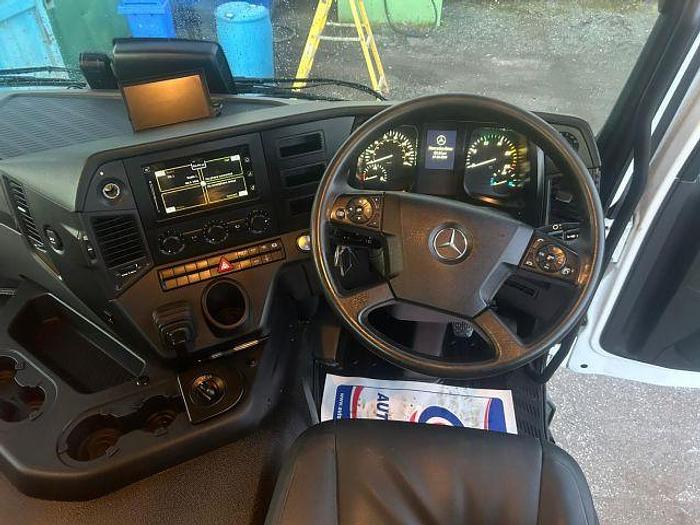 Used 2020 (20) Mercedes Arocs 3240 8x4 Hookloader