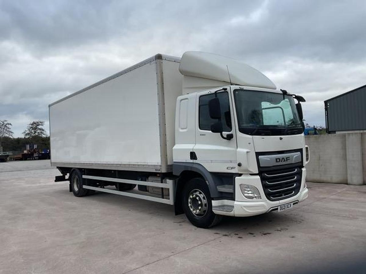 Used 2021 DAF CF260 4x2 Boxvan