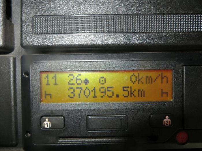 Used 2017 DAF LF220 4x2 18T Dropside Flatbed