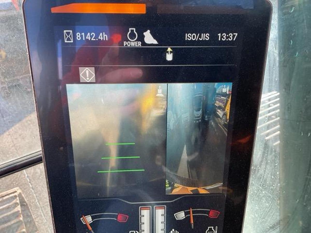 Used 2019 CAT 320 Tracked Excavator