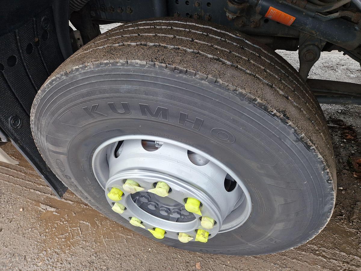 Used 2018 (18) Mercedes Arocs 3240 8x2 Rearlift Beavertail