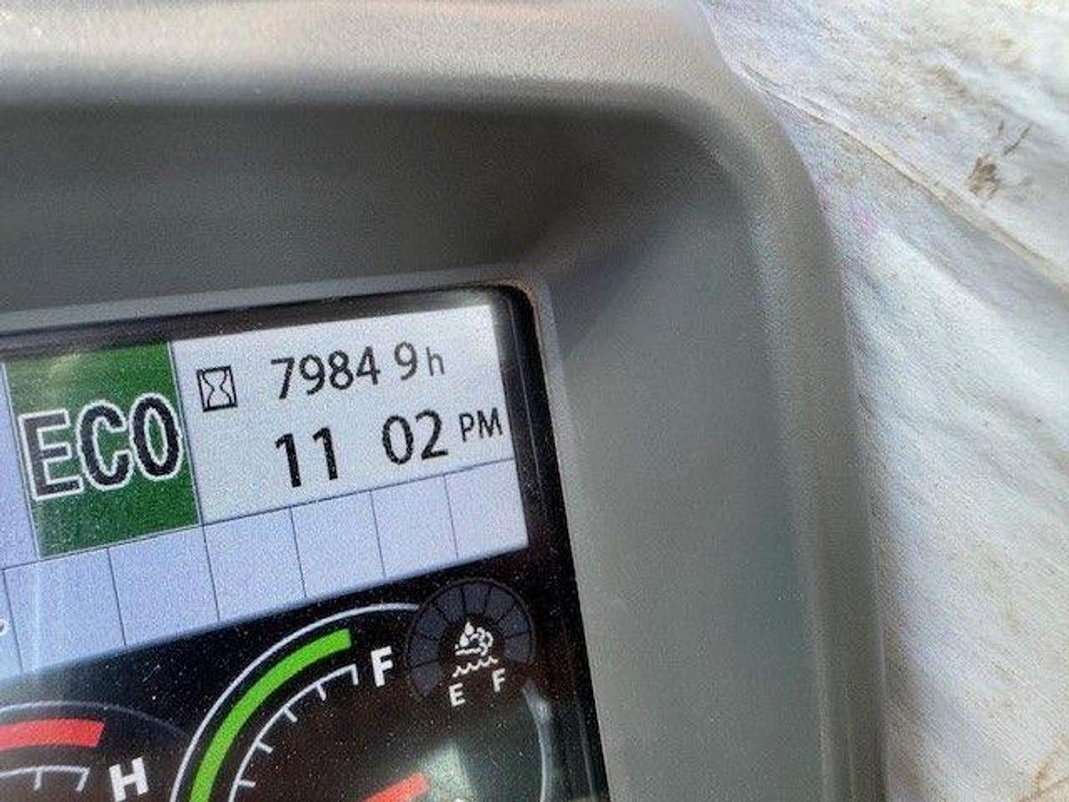 Used 2018 Hitachi ZX350LC-6 Tracke Excavator