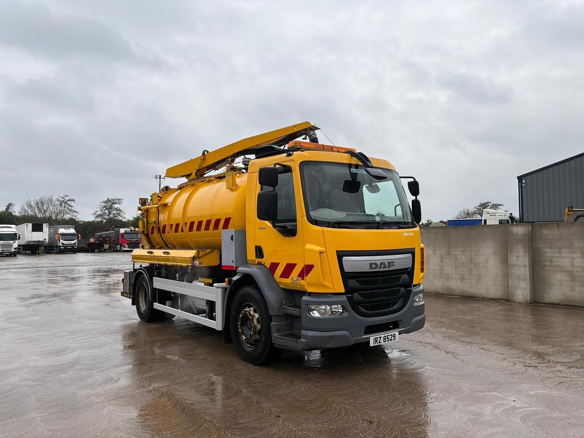 Used 2015 DAF LF220 4x2 18T Gully Sucker