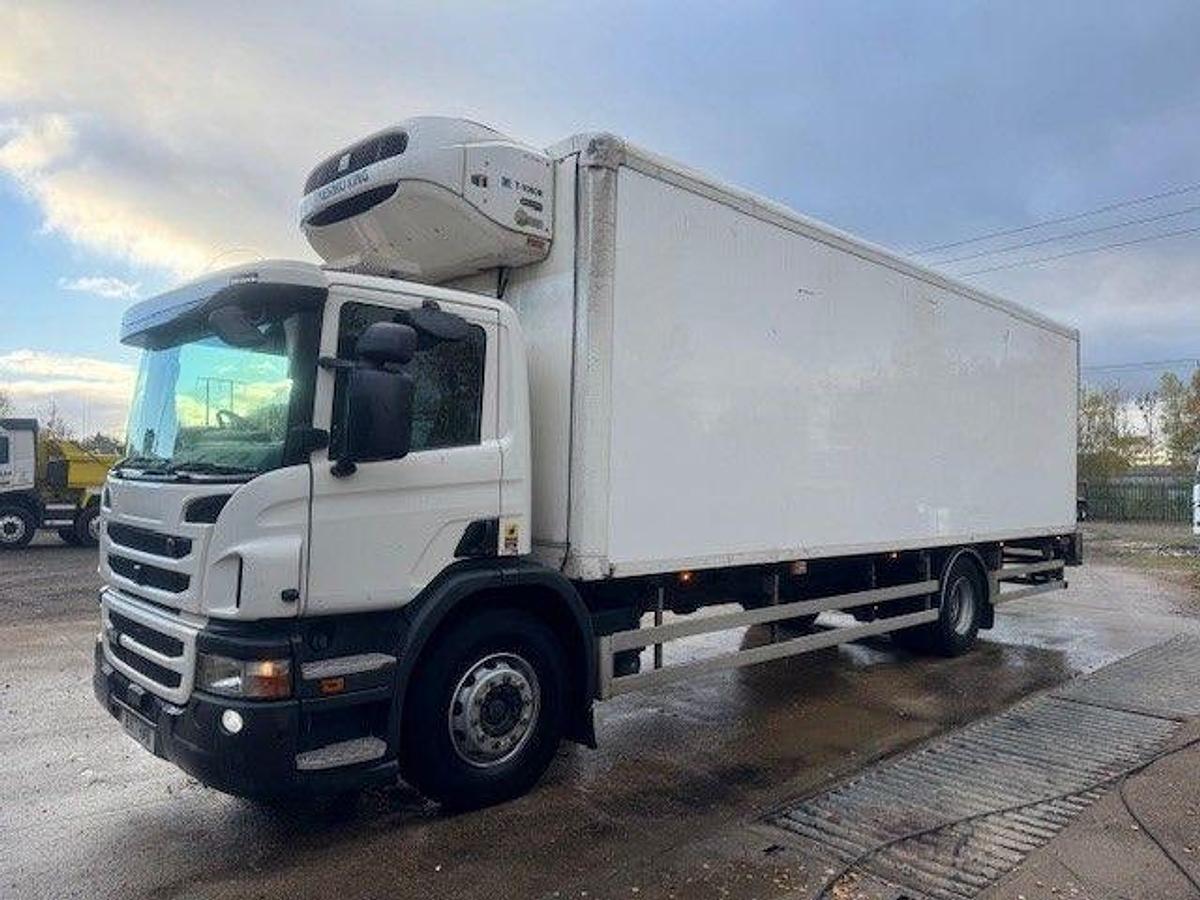 Used 2017 (17) Scania P250 4x2 18T Fridge
