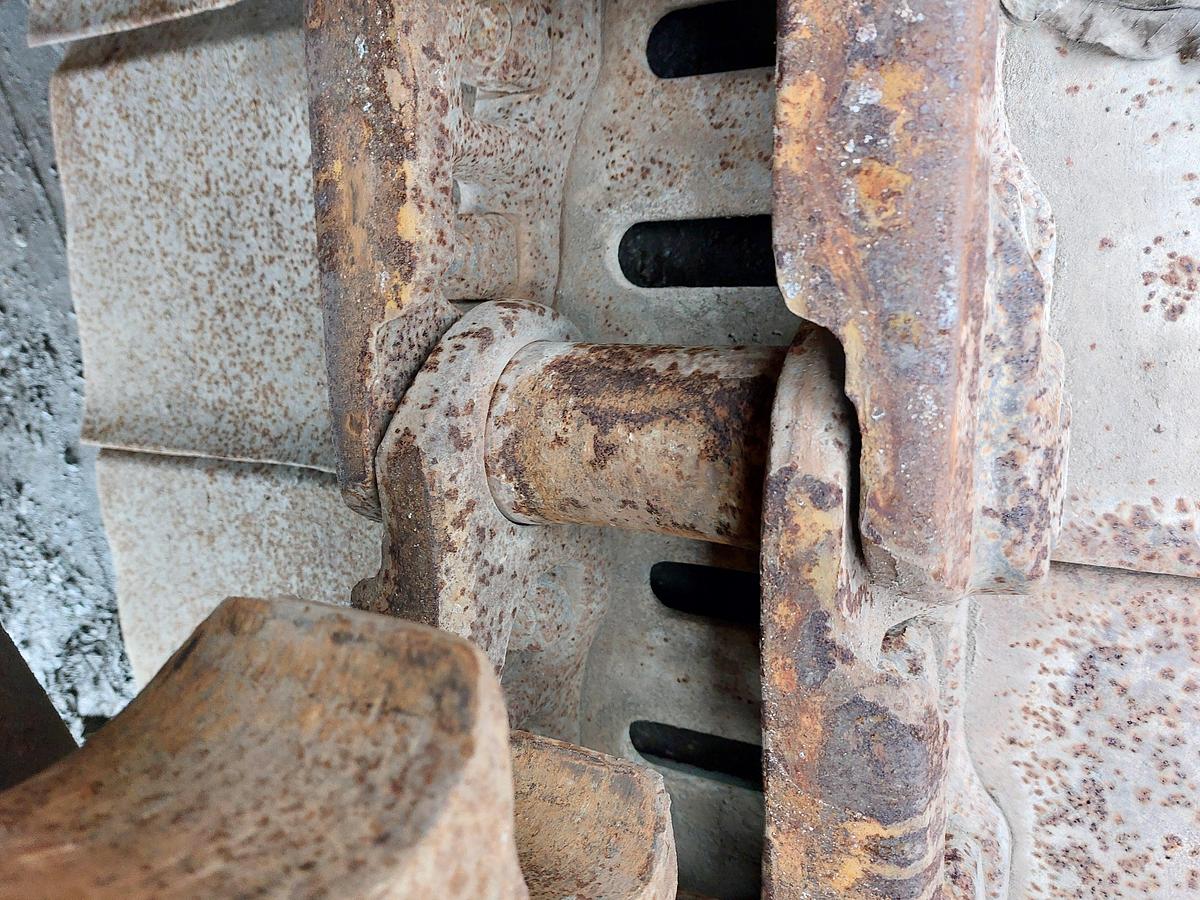 Used 2018 Komatsu PC360LC-11 Tracked Excavator