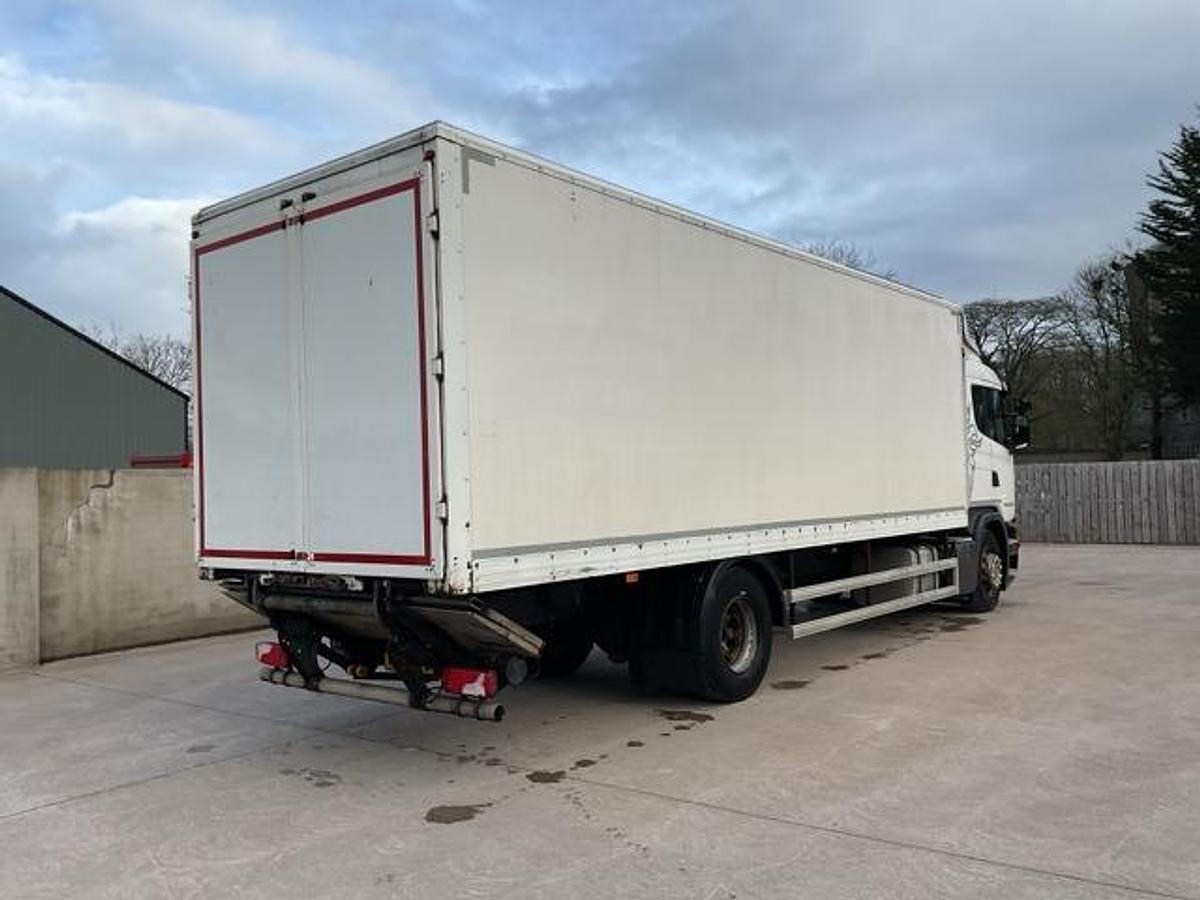 Used 2015 Scania G250 4x2 Boxvan