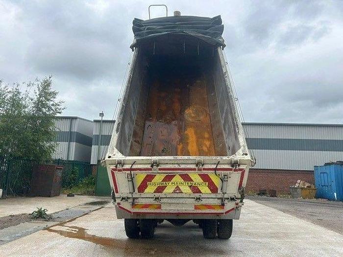Used 2017 (17) Volvo FMX420 8x4 Insulated Alloy Tipper