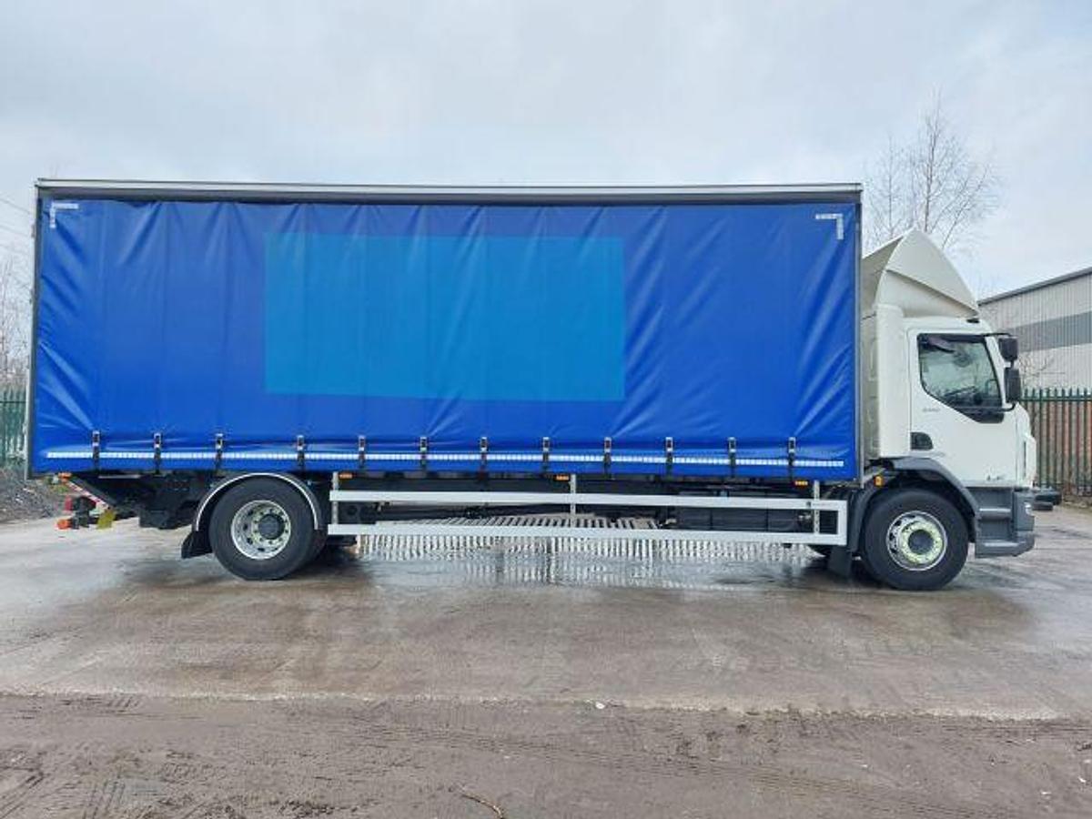 Used 2024 (74) DAF LF260 4x2 18T Curtainsider