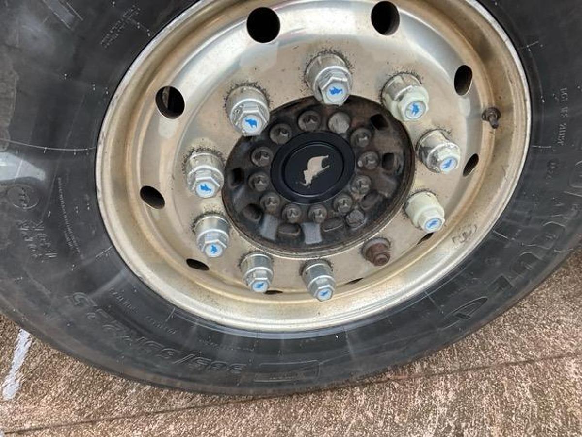 Used 2019 Schmitz Tri Axle Agri Tipping Trailer