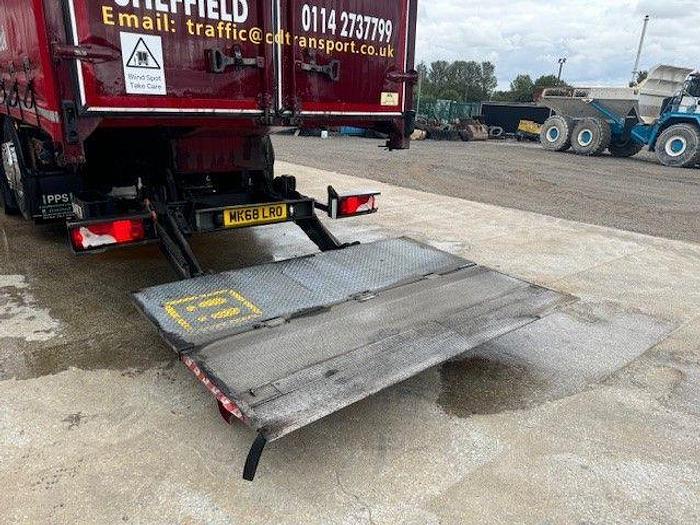 Used 2018 (68) Scania P320 6x2 Rearlift 26T Curtainsider