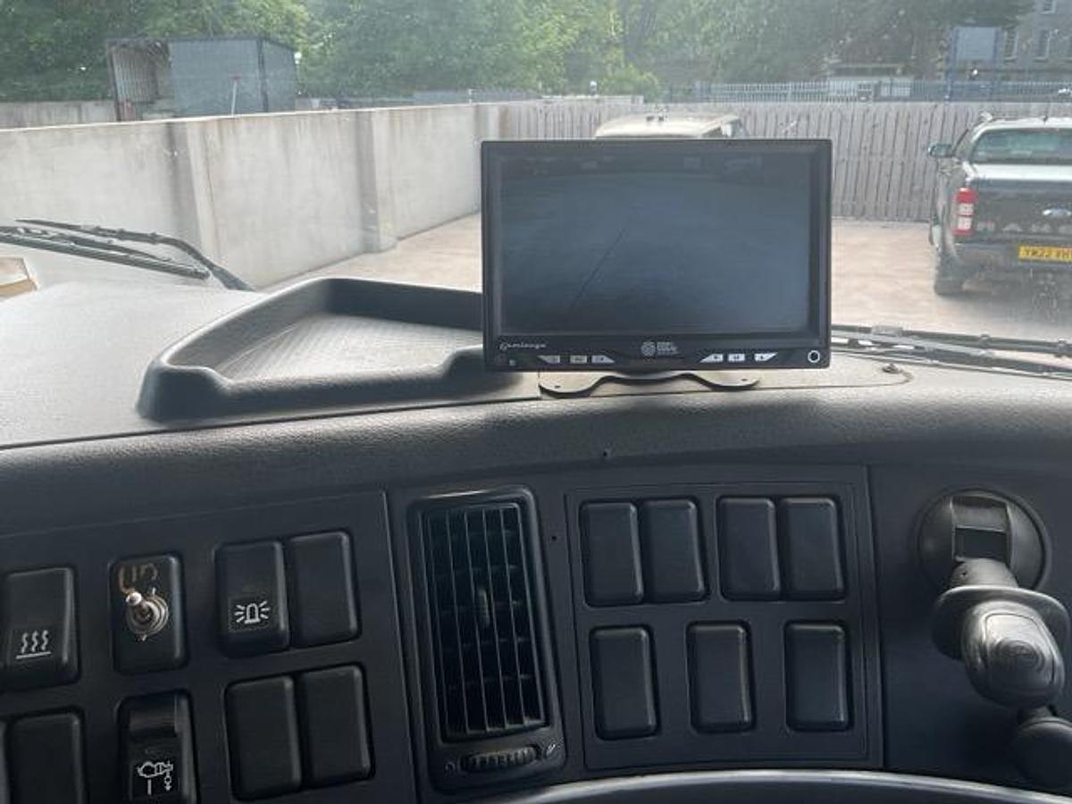 Used 2006 Volvo FM12.420 5 Axle Tipper