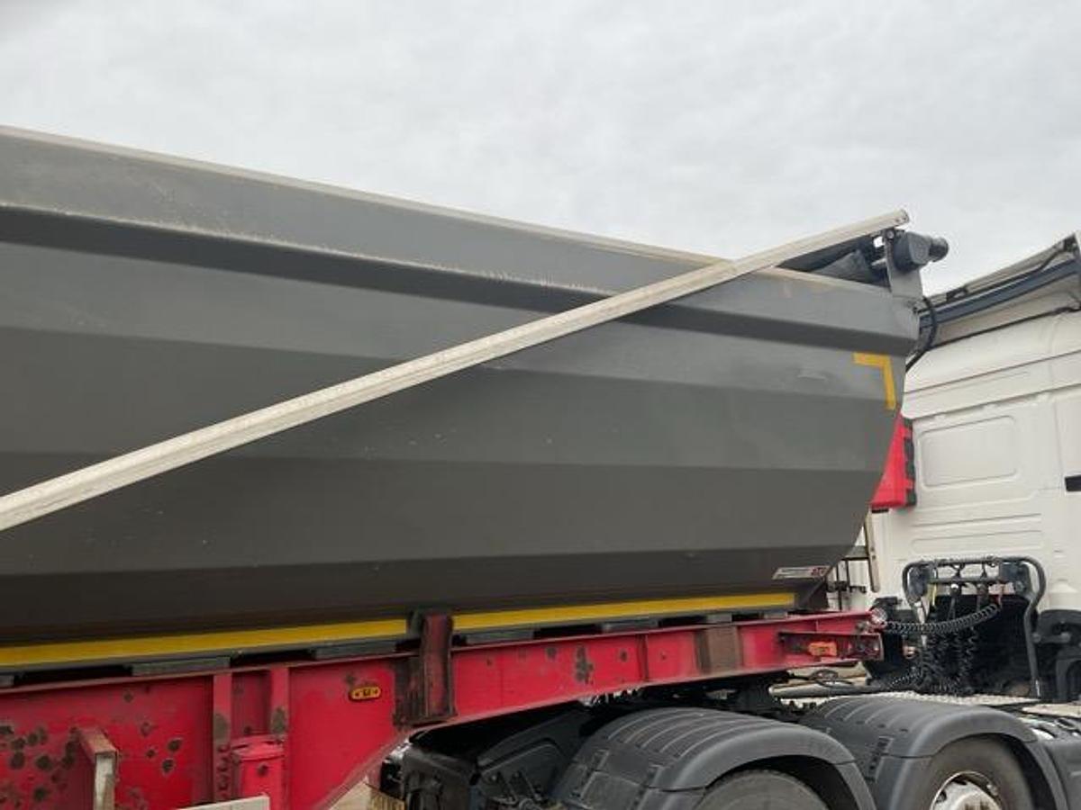 Used 2013 Weightlifter Tri Axle Alloy  Tipping Trailer