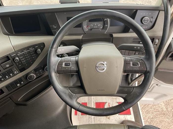 Used 2021 Volvo FH500 6x2 Midlift