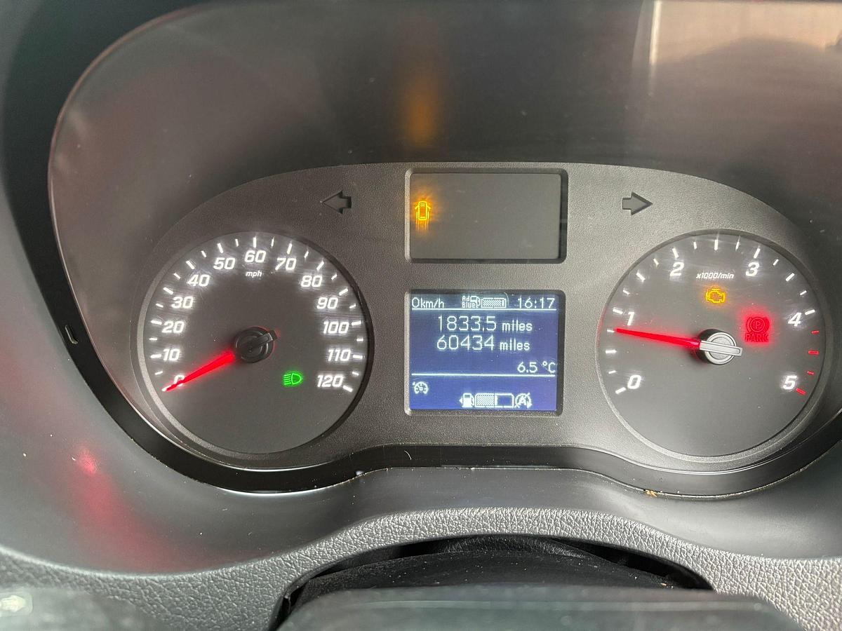 Used 2022 Mercedes Sprinter 314 CDI 3.5T Tipper