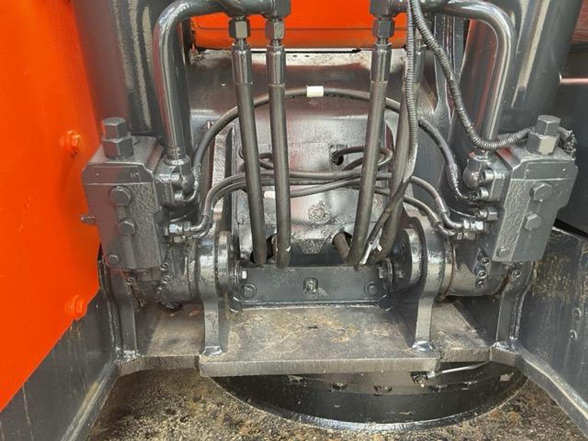 Used 2017 Doosan DX140LCR-5 Tracked Excavator