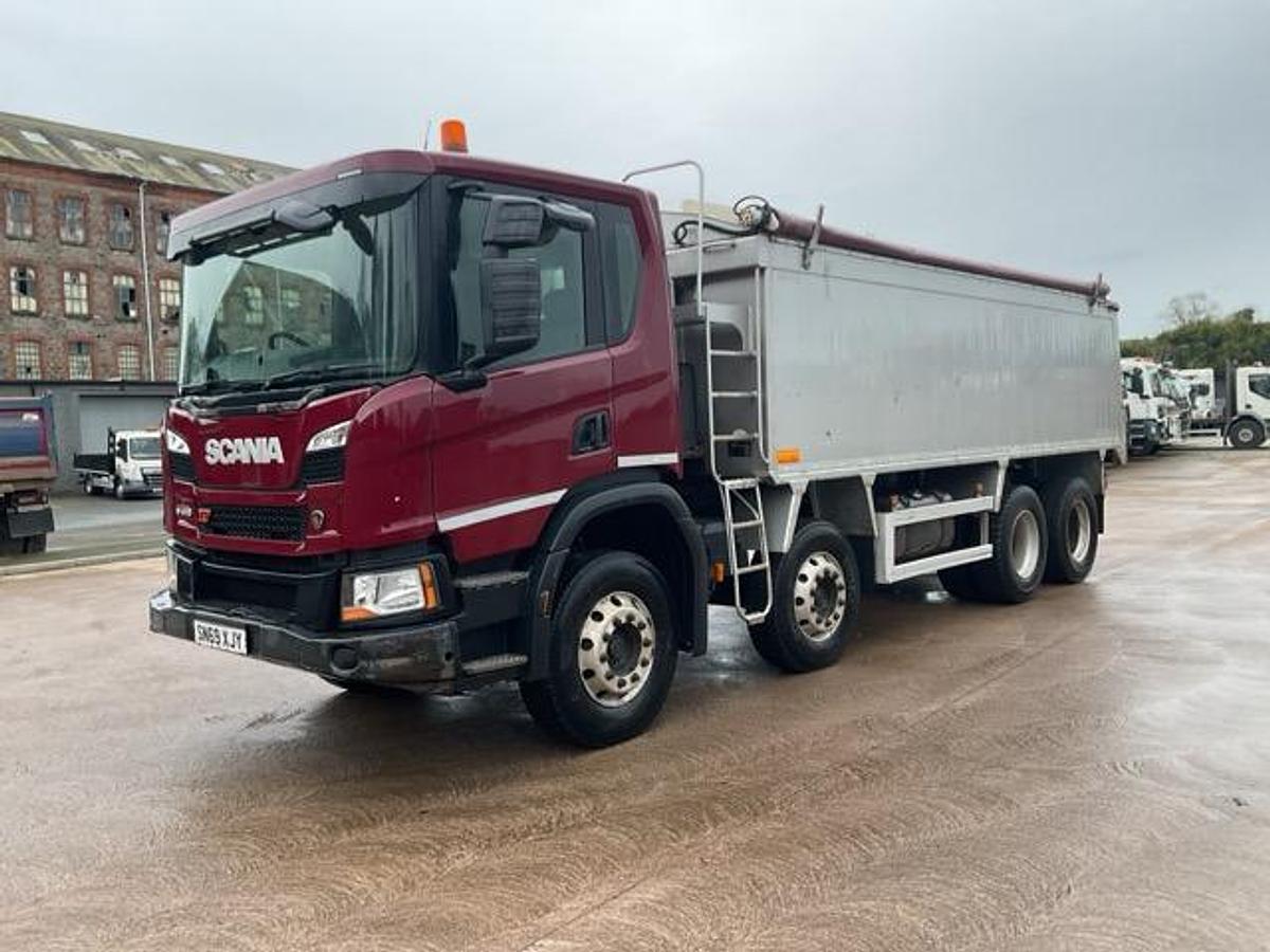 Used 2019 Scania P410 XT 8x4 Alloy Tipper. Choice