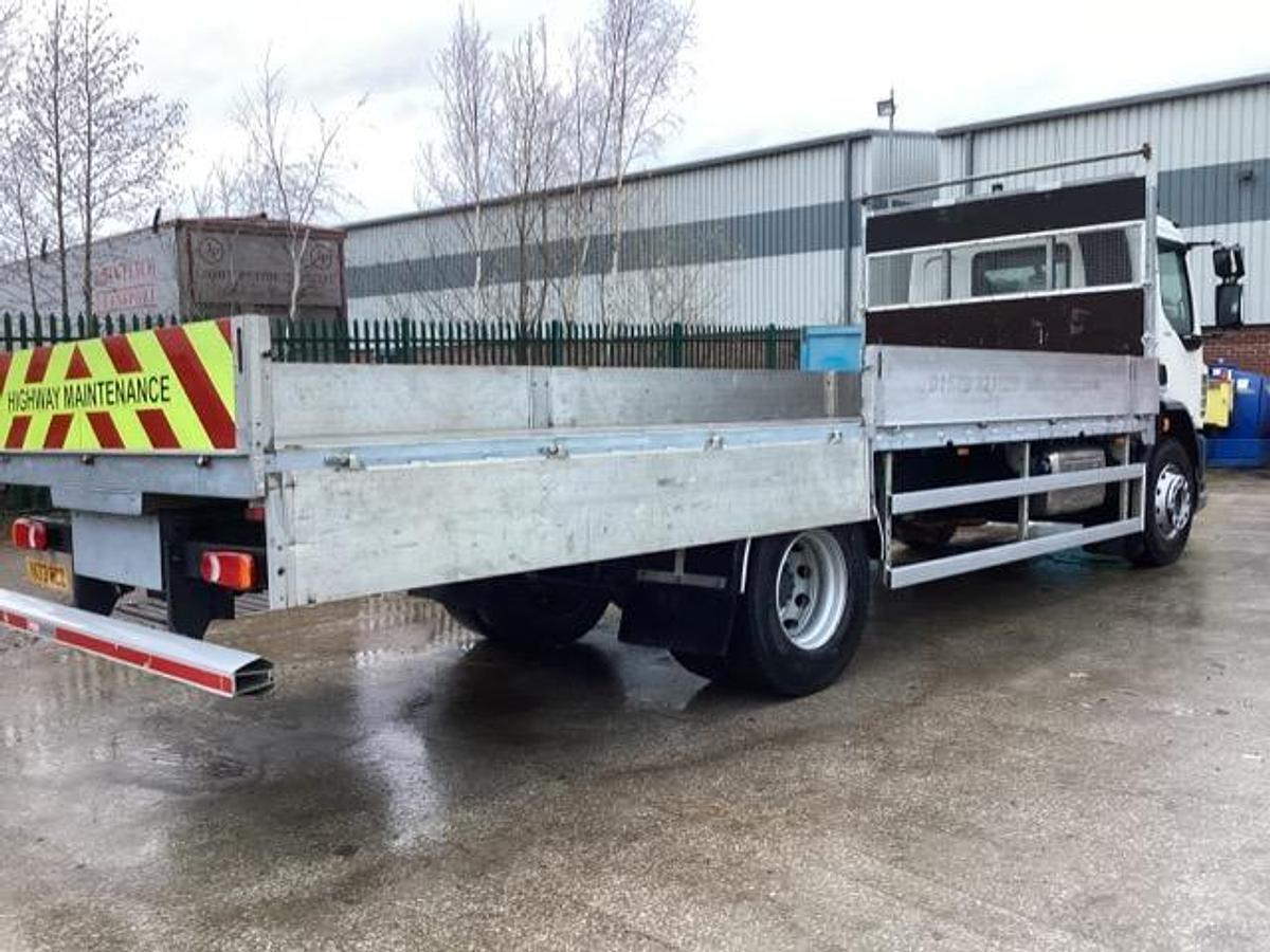 Used 2023 (73) DAF LF230 4x2 18T Dropside Flatbed