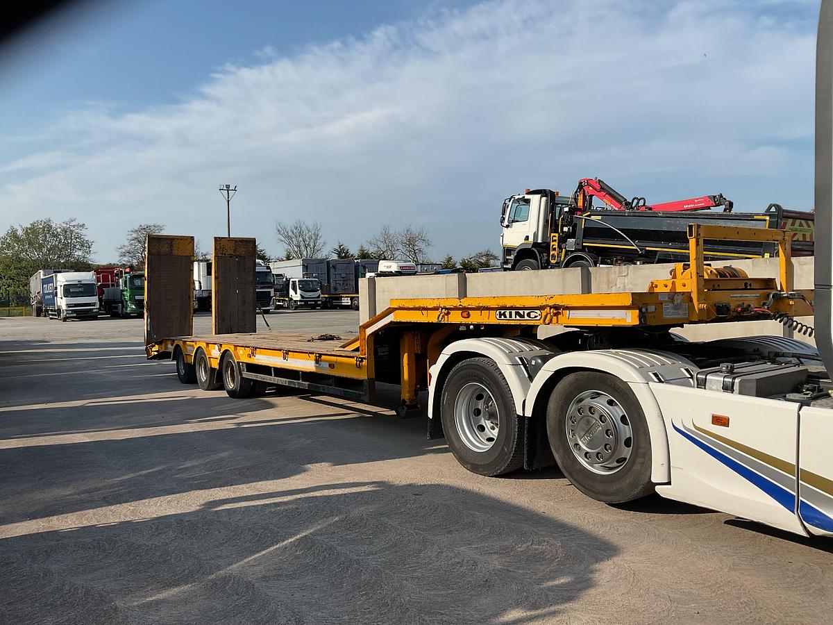 Used 2003 King Tri Axle Low Loader