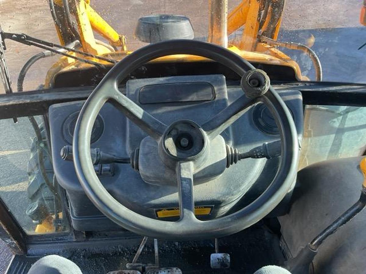 Used 2004 JCB 2CX Airmaster 725