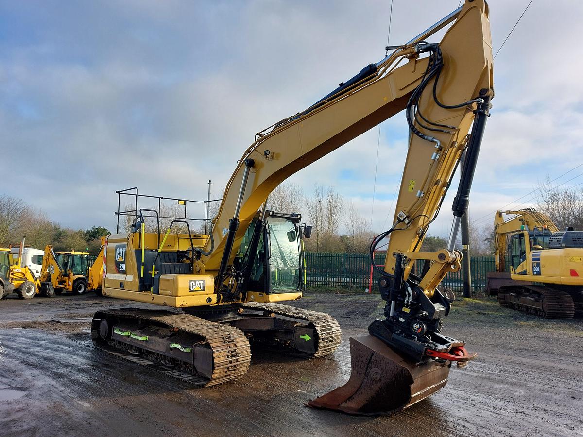 Used 2018 CAT 320