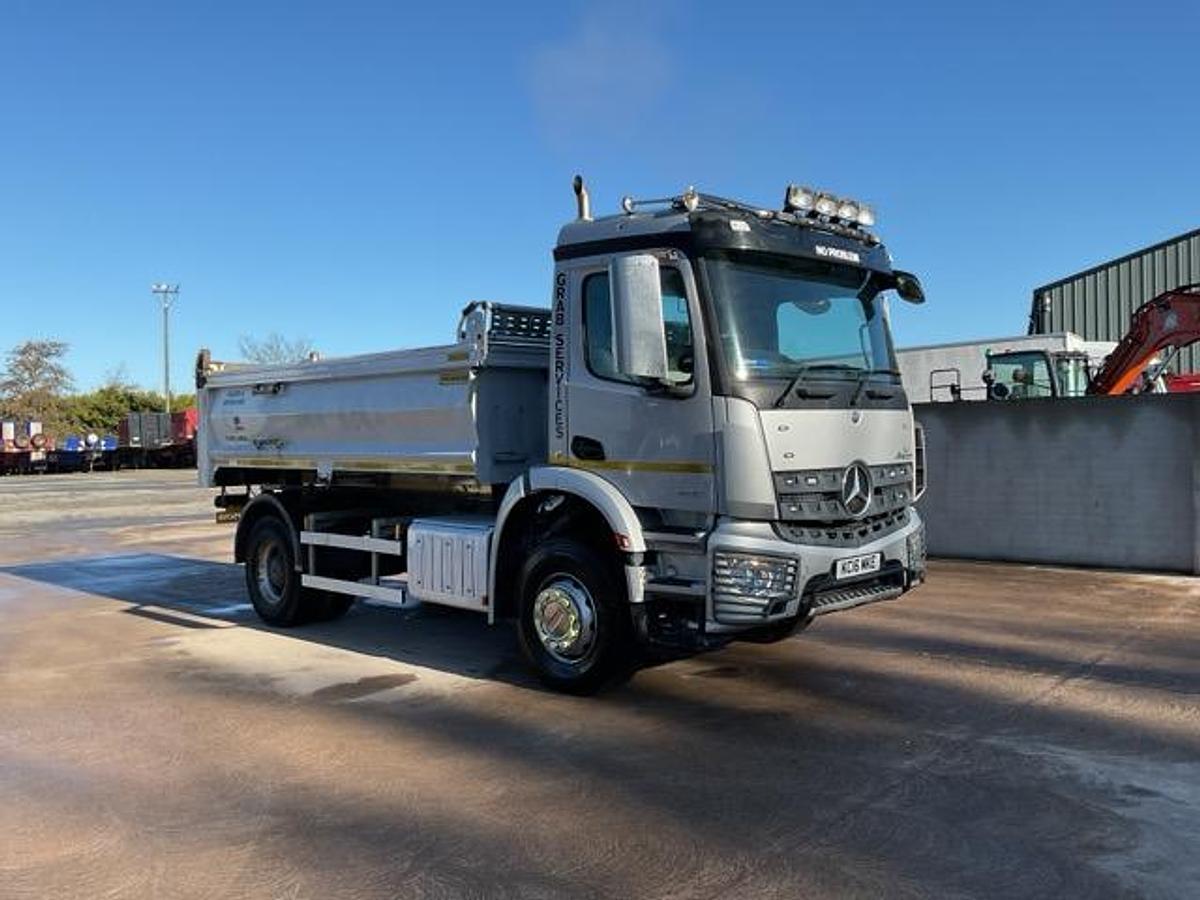 Used 2016 Mercedes Arocs 1827 4x2 18T Tipper
