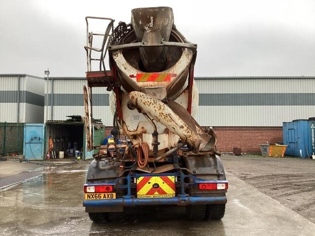 Used 2016 Renault C430 8x4 Concrete Mixer