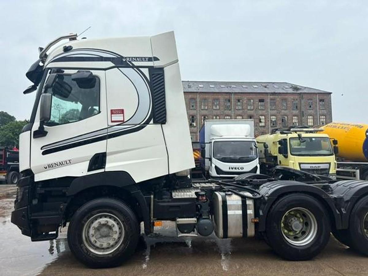 Used 2015 Renault Premium C460 6x4 Double Drive