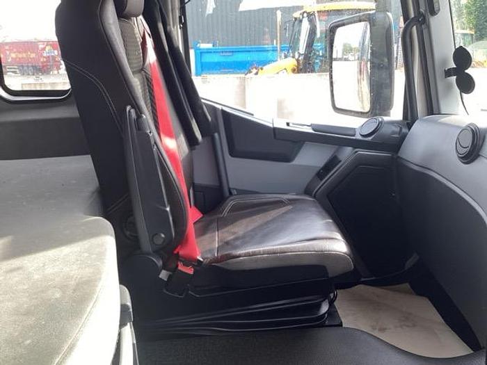 Used 2017 (17) Renault T460 4x2 Unit