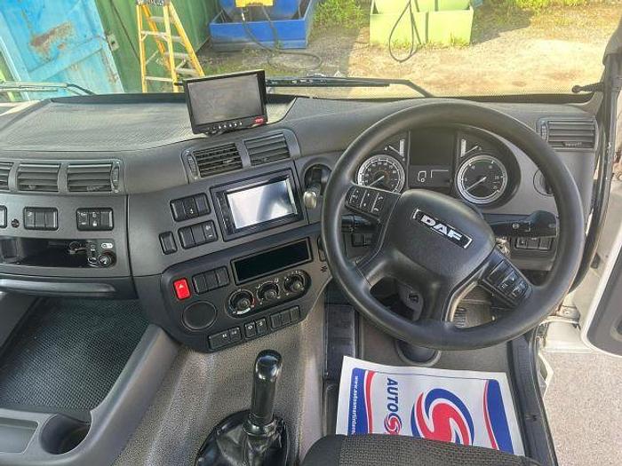Used 2015 DAF CF400 8x4 Steel Tipper Grab