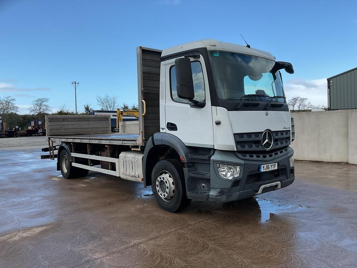 Used 2016 Mercedes Arocs 4x2 Flatbed
