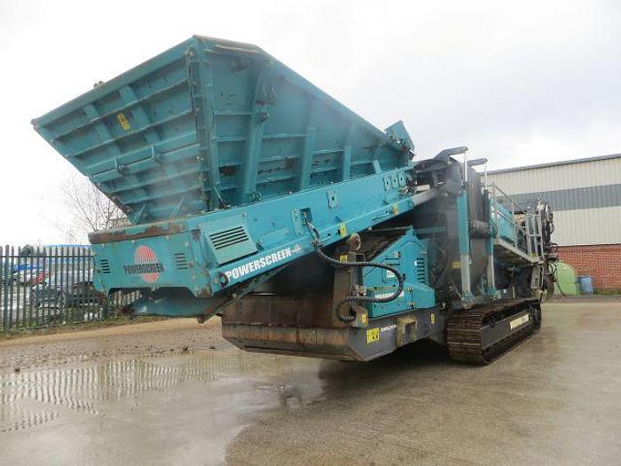 Used 2015 Powerscreen Warrior 2100 Screener