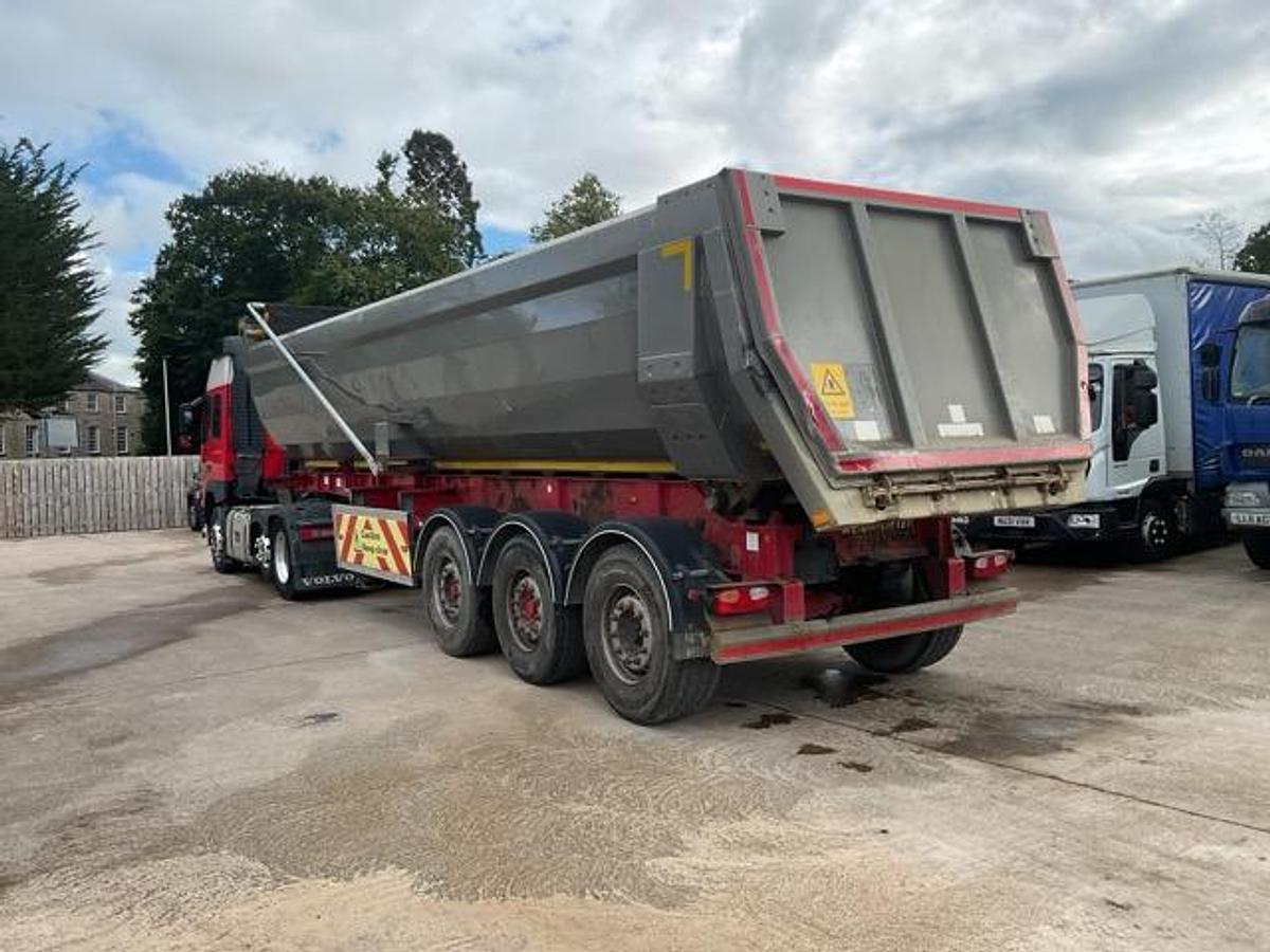 Used 2015 Weightlifter Tri Axle Tipping Trailer