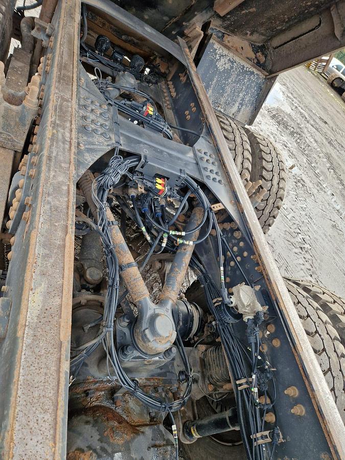 Used 2016 Volvo FMX420 8x4 Steel Tipper