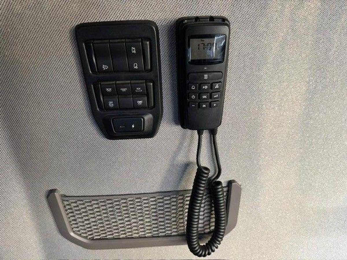 Used 2025 (25) Scania S770 V8 6x2 Rearlift