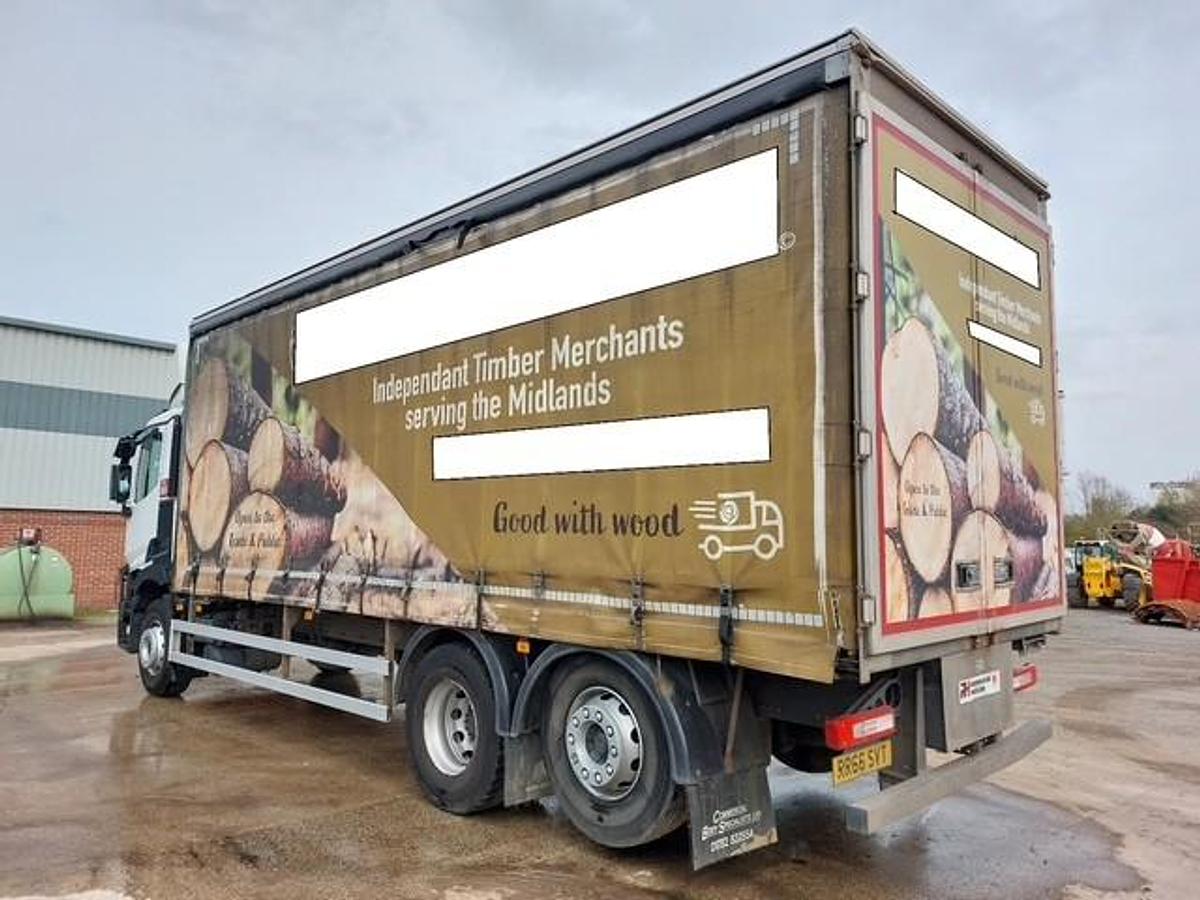 Used 2021 Renault C380 6x2 Rearlift Curtainsider