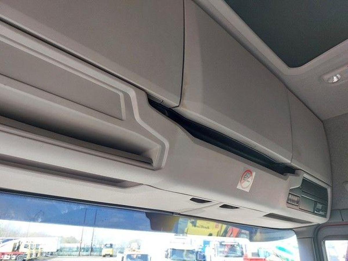 Used 2018 (18) Scania R520 V8 6x2 Rearlift