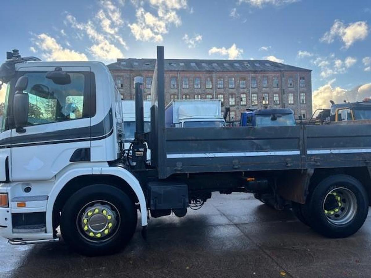 Used 2011 Scania P230 4x2 Dropside Tipper