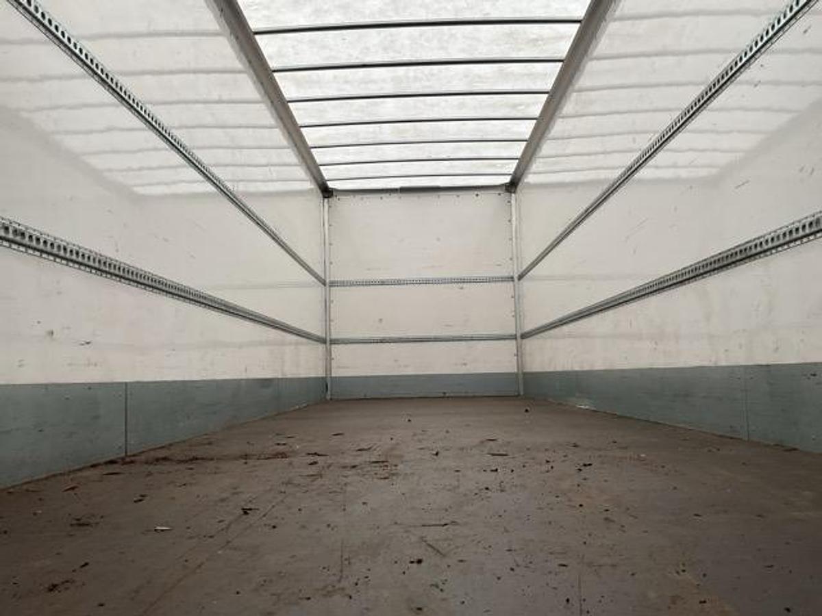 Used 2021 DAF CF260 4x2 Boxvan