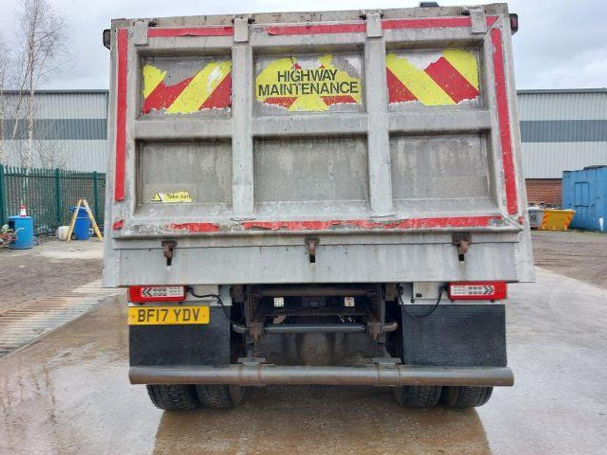 Used 2017 (17) Volvo FMX420 8x4 Alloy Tipper