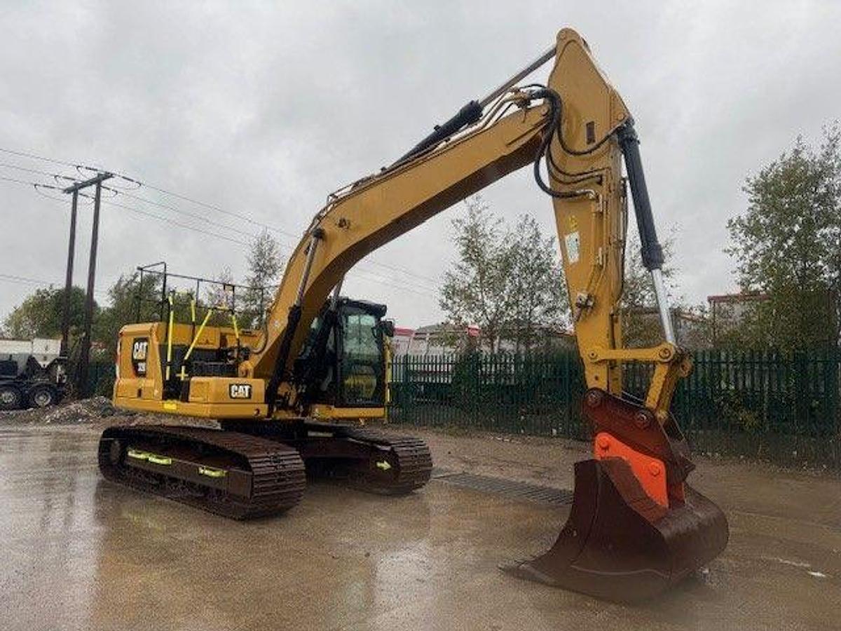 Used 2019 CAT 320 Tracked Excavator
