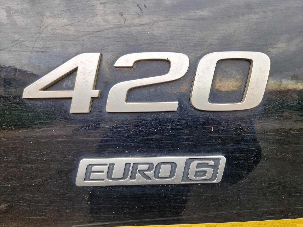 Used 2016 Volvo FMX420 8x4 Steel Tipper