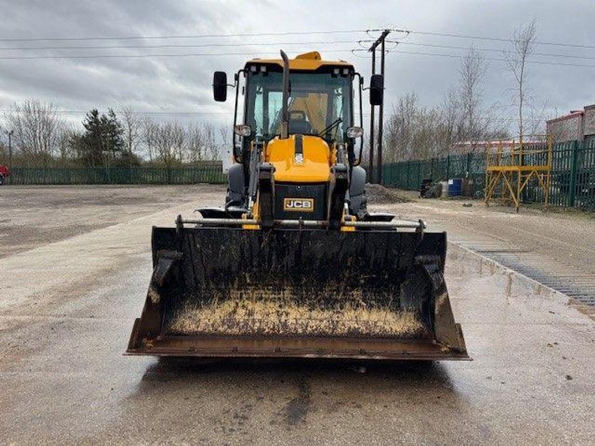 Used 2024 JCB 3CX Sitemaster Backhoe Loader