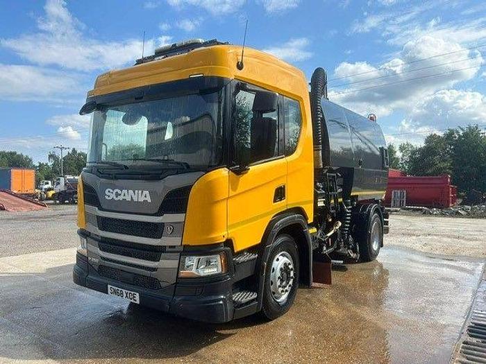 Used 2018 (68) Scania P250 4x2 18T Road Sweeper