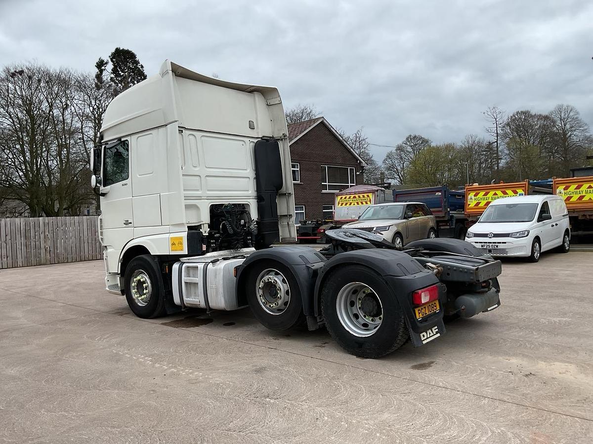Used 2019 DAF XF530 6x2. Choice