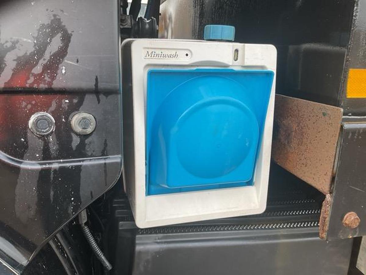 Used 2011 Scania R400 6x2 Fuller Vacuum Tanker