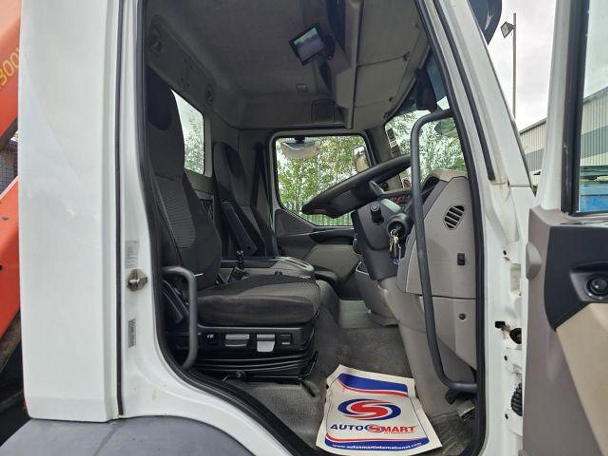 Used 2016 DAF LF250 4x2 18T Flatbed