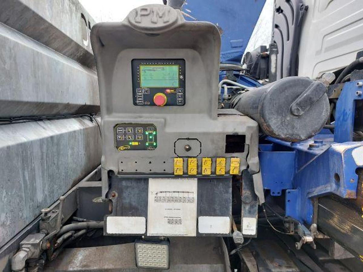 Used 2015 Renault C460 6x2 Rearlift Beavertail